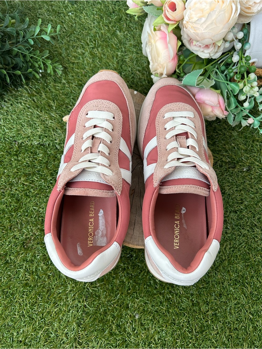Veronica Beard
Penrose Sneakers $300 Rose Mauve/Chai/Lily size 6 gently used - Picture 8 of 16